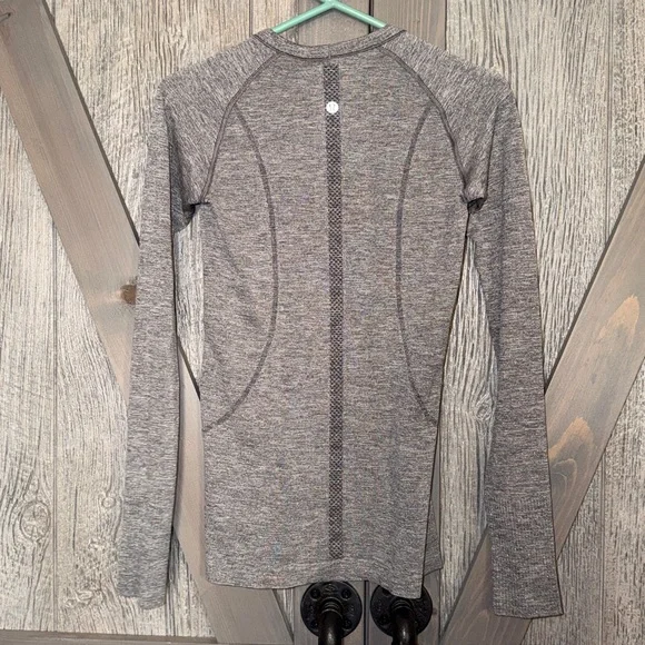 Lululemon Swiftly Sparkle Gray Long Sleeve - Picture 2 of 6